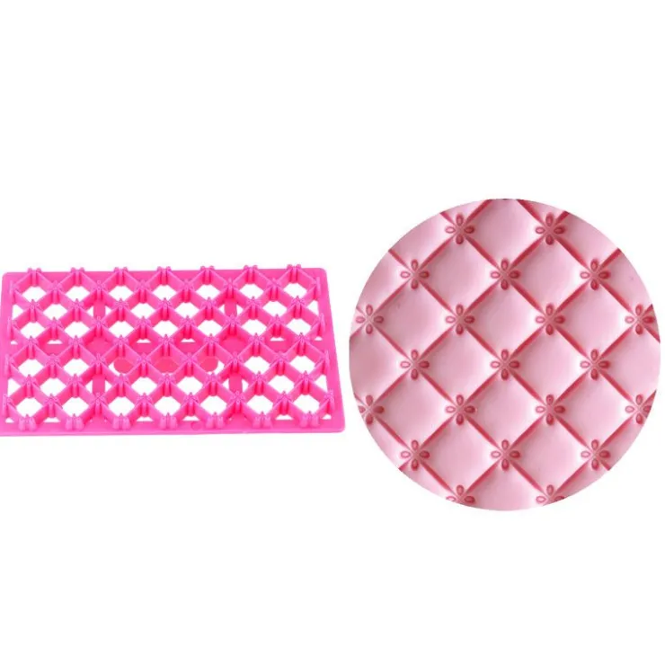 Empreinte effet matelassé broderie-Cerf Dellier Online