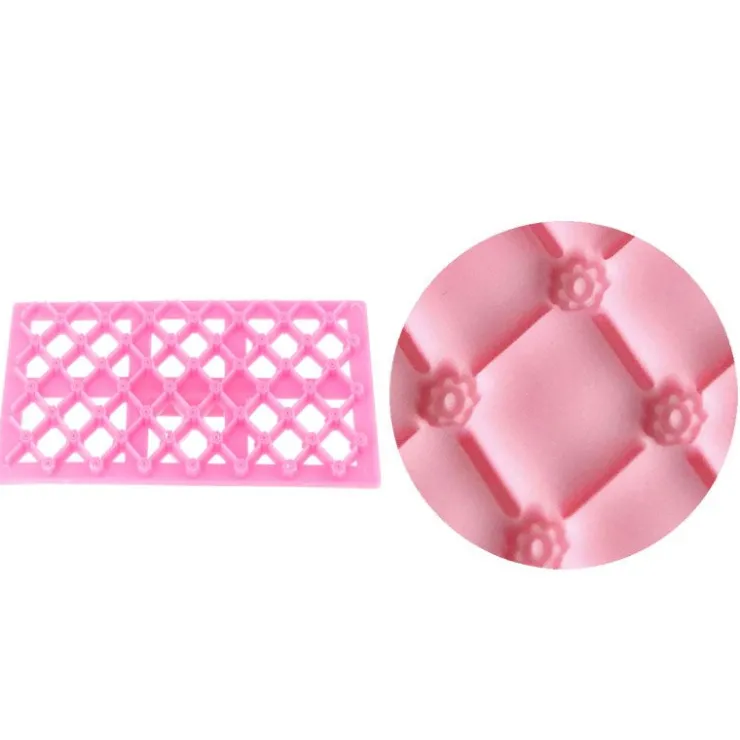 Empreinte effet matelassé fleurs rondes-Cerf Dellier Discount