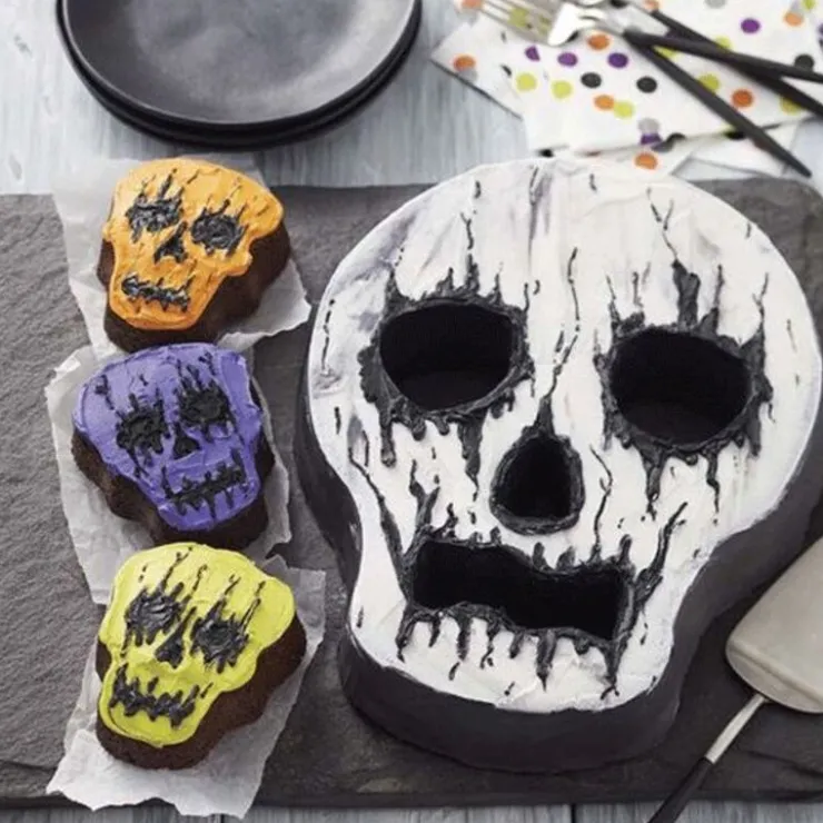 Moule à gâteau Crâne Halloween 3D Wilton-Cerf Dellier Clearance